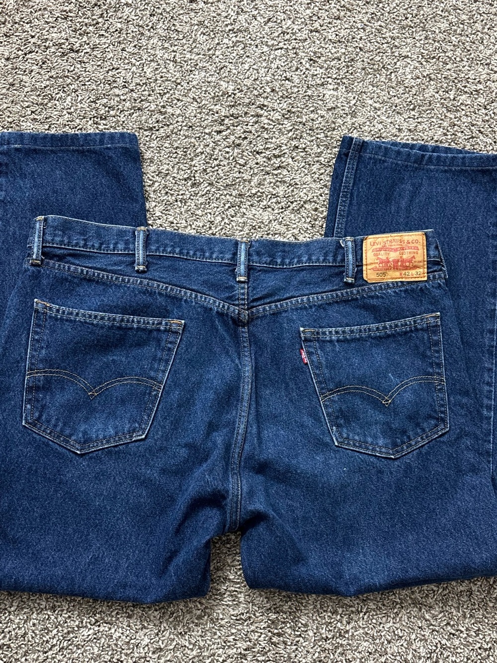 Levi's Men’s 505 Classic Dark Blue Wash Straight-Leg Denim Jeans Size 42X32